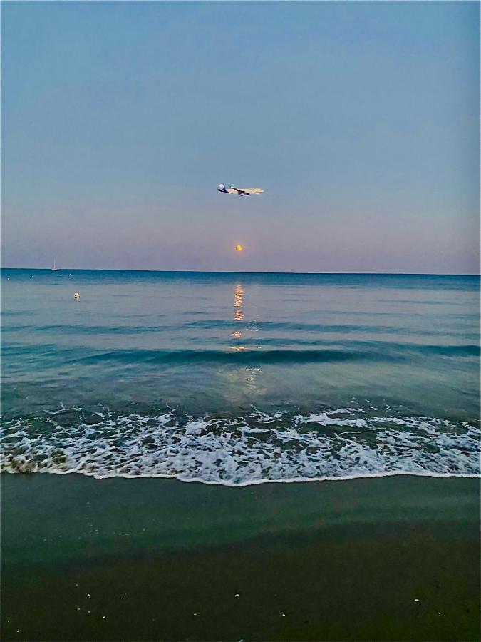 Kareem Flat Daire Larnaca Dış mekan fotoğraf